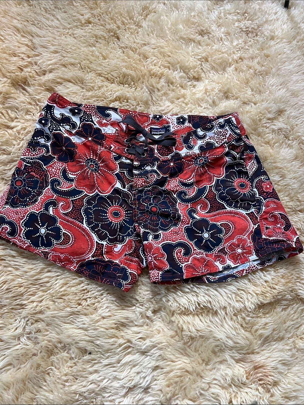 Patagonia Vintage Wavefarer Board Shorts - Swim - Red & Black floral